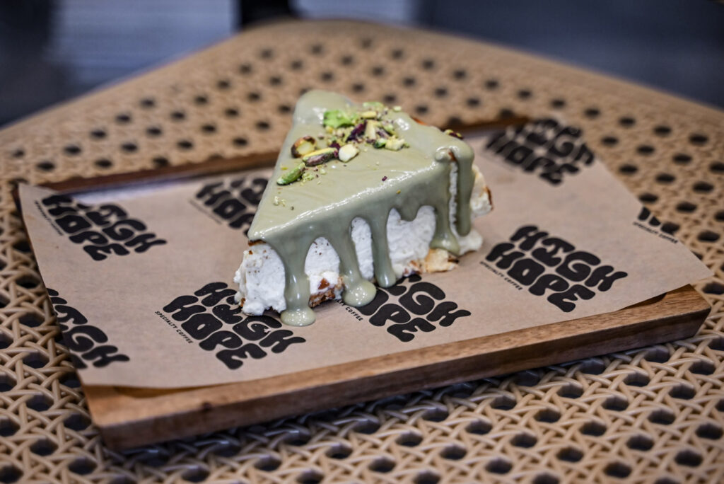 Pistachio cheesecake — χειροποίητα γλυκά High Hope